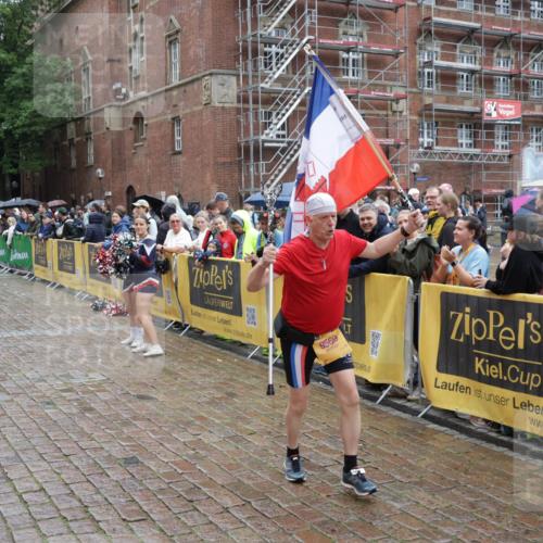 13.09.2026 - Kiel Lauf Yannick Fuchs http://msf.ph/oto/10489790 13.09.2026 11:43:40 Laufen 9569 meine-sportfotos.de