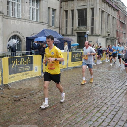 13.09.2026 - Kiel Lauf Yannick Fuchs http://msf.ph/oto/10489824 13.09.2026 11:44:00 Laufen 1596, 8149, 200 meine-sportfotos.de