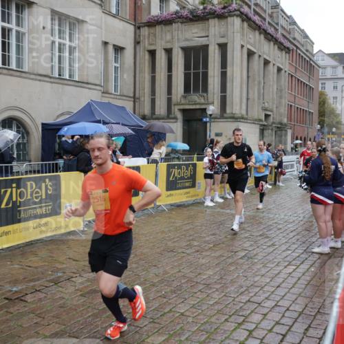 13.09.2026 - Kiel Lauf Yannick Fuchs http://msf.ph/oto/10489836 13.09.2026 11:44:06 Laufen 44, 39, 2516 meine-sportfotos.de