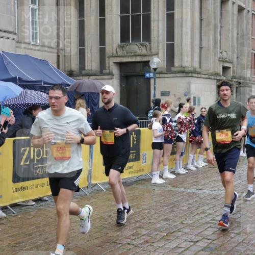 13.09.2026 - Kiel Lauf Yannick Fuchs http://msf.ph/oto/10489884 13.09.2026 11:44:26 Laufen 1, 39, 694, 5707, 2026, 4730 meine-sportfotos.de