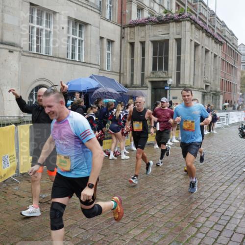 13.09.2026 - Kiel Lauf Yannick Fuchs http://msf.ph/oto/10490159 13.09.2026 11:46:25 Laufen 4946, 3197 meine-sportfotos.de