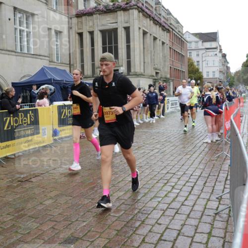 13.09.2026 - Kiel Lauf Yannick Fuchs http://msf.ph/oto/10491034 13.09.2026 11:52:26 Laufen 040, 0973 meine-sportfotos.de