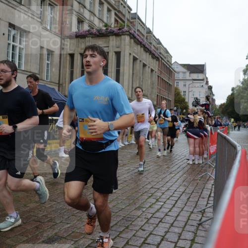 13.09.2026 - Kiel Lauf Yannick Fuchs http://msf.ph/oto/10491109 13.09.2026 11:53:19 Laufen 11026 meine-sportfotos.de
