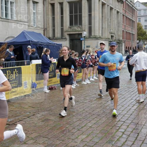 13.09.2026 - Kiel Lauf Yannick Fuchs http://msf.ph/oto/10491459 13.09.2026 11:56:36 Laufen 12709, 200, 7825 meine-sportfotos.de