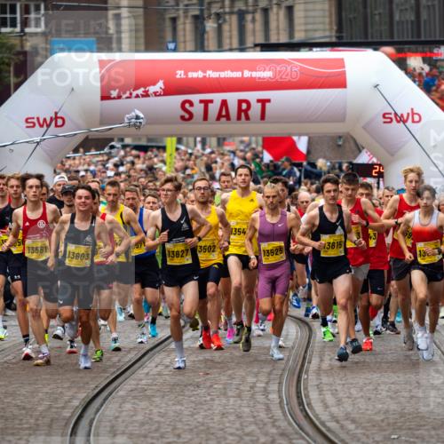 13.09.2026 - 21. swb-Marathon Bremen jh.framed http://msf.ph/oto/10491474 13.09.2026 08:55:31 Ziel 11234, 13615, 13525, 13502, 13627, 13603, 13561 meine-sportfotos.de