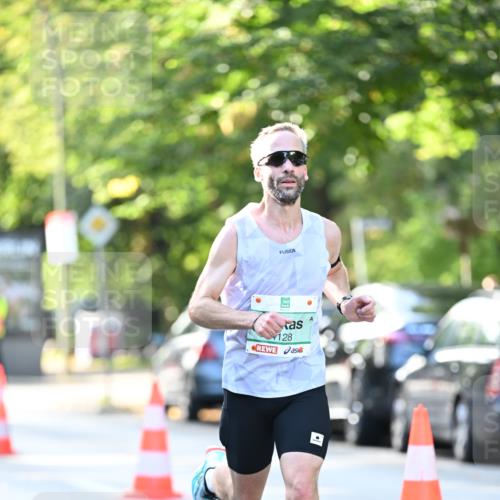 20.09.2026 - PSD Bank Halbmarathon Dr. Thomas Lammeyer http://msf.ph/oto/10491622 20.09.2026 10:28:53 Laufen 128 meine-sportfotos.de