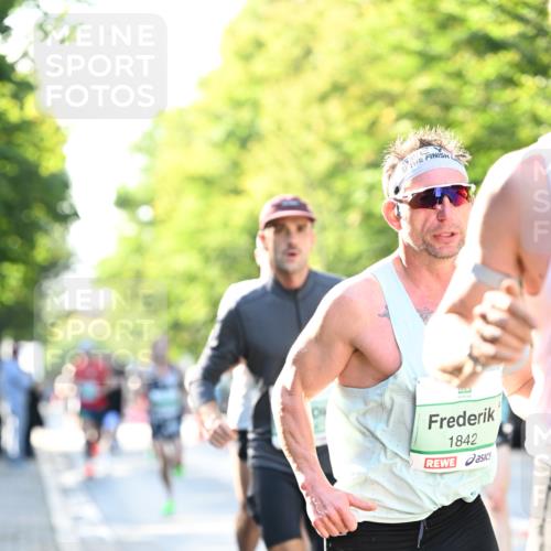 20.09.2026 - PSD Bank Halbmarathon Dr. Thomas Lammeyer http://msf.ph/oto/10492141 20.09.2026 10:31:40 Laufen 1842 meine-sportfotos.de