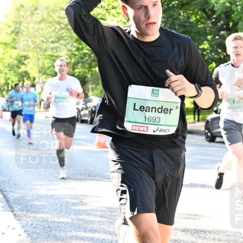 20.09.2026 - PSD Bank Halbmarathon Dr. Thomas Lammeyer http://msf.ph/oto/10493792 20.09.2026 10:36:56 Laufen 1693, 2306, 2043 meine-sportfotos.de