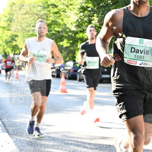 20.09.2026 - PSD Bank Halbmarathon Dr. Thomas Lammeyer http://msf.ph/oto/10494047 20.09.2026 10:37:38 Laufen 1583 meine-sportfotos.de