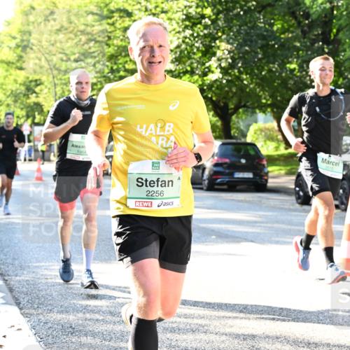 20.09.2026 - PSD Bank Halbmarathon Dr. Thomas Lammeyer http://msf.ph/oto/10494095 20.09.2026 10:37:50 Laufen 1954, 2256, 2515 meine-sportfotos.de