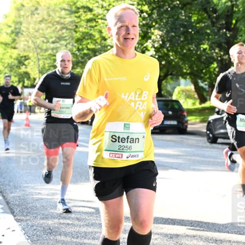 20.09.2026 - PSD Bank Halbmarathon Dr. Thomas Lammeyer http://msf.ph/oto/10494096 20.09.2026 10:37:50 Laufen 1954, 2256, 2515 meine-sportfotos.de