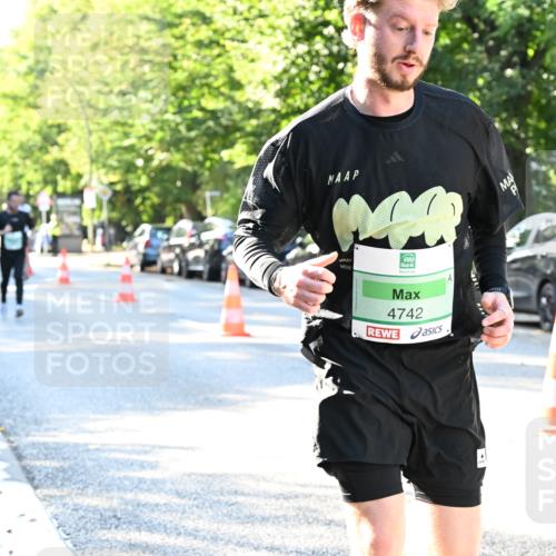 20.09.2026 - PSD Bank Halbmarathon Dr. Thomas Lammeyer http://msf.ph/oto/10494779 20.09.2026 10:40:07 Laufen 4742 meine-sportfotos.de