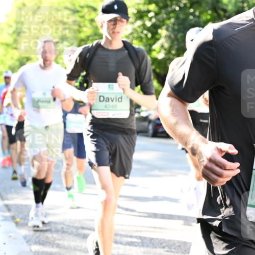 20.09.2026 - PSD Bank Halbmarathon Dr. Thomas Lammeyer http://msf.ph/oto/10495608 20.09.2026 10:42:29 Laufen 4248, 3413 meine-sportfotos.de