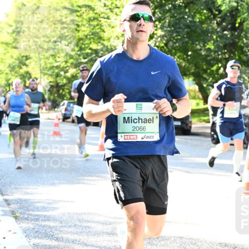 20.09.2026 - PSD Bank Halbmarathon Dr. Thomas Lammeyer http://msf.ph/oto/10495699 20.09.2026 10:42:43 Laufen 2066 meine-sportfotos.de