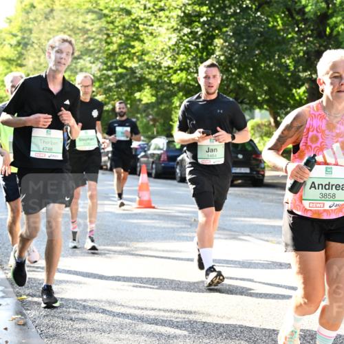 20.09.2026 - PSD Bank Halbmarathon Dr. Thomas Lammeyer http://msf.ph/oto/10496335 20.09.2026 10:44:31 Laufen 4748, 1464, 3858 meine-sportfotos.de