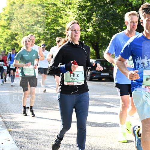 20.09.2026 - PSD Bank Halbmarathon Dr. Thomas Lammeyer http://msf.ph/oto/10496731 20.09.2026 10:45:31 Laufen 2085, 212, 1885, 15, 3687 meine-sportfotos.de