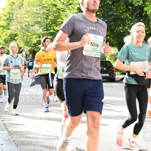 20.09.2026 - PSD Bank Halbmarathon Dr. Thomas Lammeyer http://msf.ph/oto/10497759 20.09.2026 10:48:09 Laufen 1295, 1406, 4659 meine-sportfotos.de
