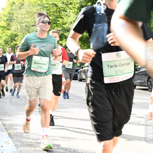 20.09.2026 - PSD Bank Halbmarathon Dr. Thomas Lammeyer http://msf.ph/oto/10497897 20.09.2026 10:48:30 Laufen 4613, 1961, 1942, 702, 3762 meine-sportfotos.de