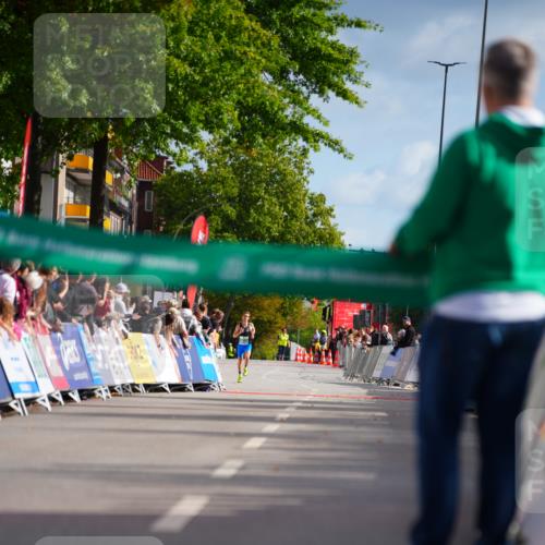 20.09.2026 - PSD Bank Halbmarathon LAZAROV Photography http://msf.ph/oto/10497937 20.09.2026 11:10:27 Ziel 1906 meine-sportfotos.de