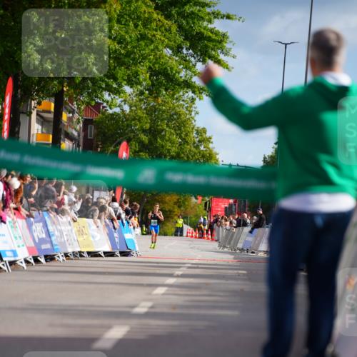20.09.2026 - PSD Bank Halbmarathon LAZAROV Photography http://msf.ph/oto/10497939 20.09.2026 11:10:28 Ziel 1906 meine-sportfotos.de