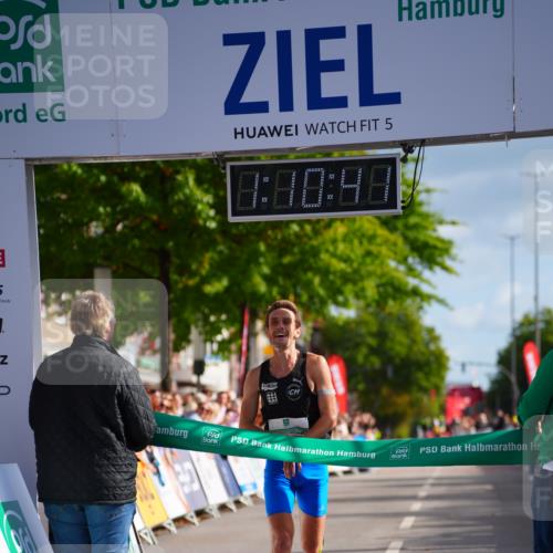 20.09.2026 - PSD Bank Halbmarathon LAZAROV Photography http://msf.ph/oto/10497969 20.09.2026 11:10:41 Ziel 1906 meine-sportfotos.de