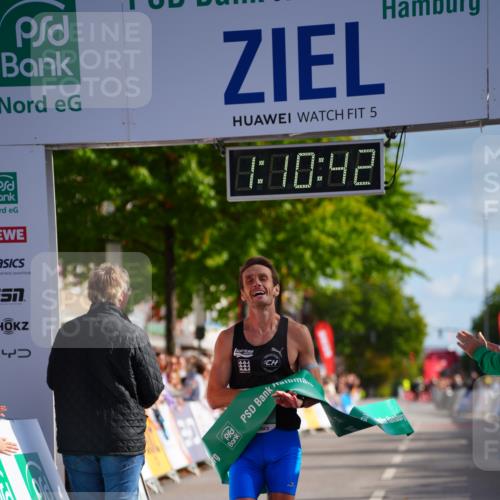 20.09.2026 - PSD Bank Halbmarathon LAZAROV Photography http://msf.ph/oto/10497978 20.09.2026 11:10:41 Ziel 1906 meine-sportfotos.de