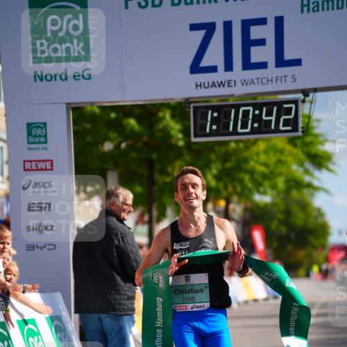 20.09.2026 - PSD Bank Halbmarathon LAZAROV Photography http://msf.ph/oto/10497984 20.09.2026 11:10:42 Ziel 1906 meine-sportfotos.de