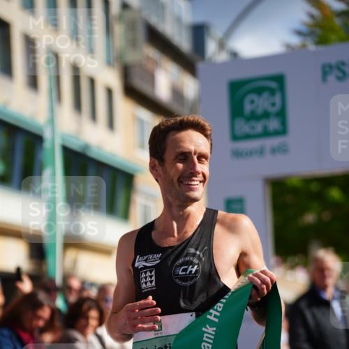 20.09.2026 - PSD Bank Halbmarathon LAZAROV Photography http://msf.ph/oto/10498006 20.09.2026 11:10:43 Ziel 1906 meine-sportfotos.de