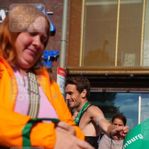20.09.2026 - PSD Bank Halbmarathon LAZAROV Photography http://msf.ph/oto/10498009 20.09.2026 11:10:49 Ziel 1906 meine-sportfotos.de