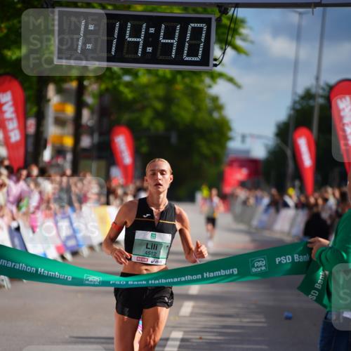 20.09.2026 - PSD Bank Halbmarathon LAZAROV Photography http://msf.ph/oto/10498088 20.09.2026 11:14:40 Ziel 4512 meine-sportfotos.de