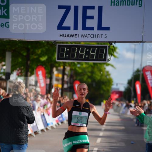 20.09.2026 - PSD Bank Halbmarathon LAZAROV Photography http://msf.ph/oto/10498094 20.09.2026 11:14:40 Ziel 4512 meine-sportfotos.de