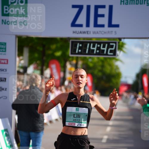 20.09.2026 - PSD Bank Halbmarathon LAZAROV Photography http://msf.ph/oto/10498103 20.09.2026 11:14:41 Ziel 4512 meine-sportfotos.de