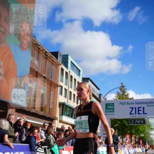 20.09.2026 - PSD Bank Halbmarathon LAZAROV Photography http://msf.ph/oto/10498116 20.09.2026 11:14:46 Ziel 4152, 4512 meine-sportfotos.de
