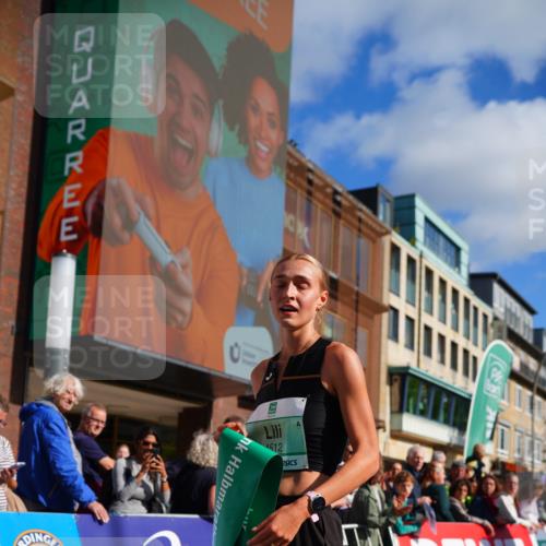 20.09.2026 - PSD Bank Halbmarathon LAZAROV Photography http://msf.ph/oto/10498123 20.09.2026 11:14:47 Ziel 4152, 4512 meine-sportfotos.de