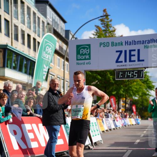 20.09.2026 - PSD Bank Halbmarathon LAZAROV Photography http://msf.ph/oto/10498147 20.09.2026 11:14:51 Ziel 4152 meine-sportfotos.de