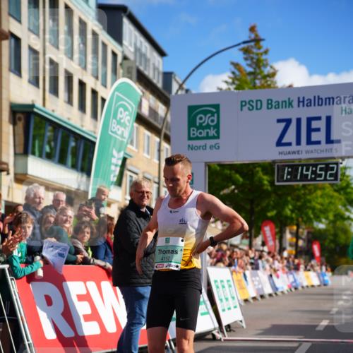 20.09.2026 - PSD Bank Halbmarathon LAZAROV Photography http://msf.ph/oto/10498150 20.09.2026 11:14:51 Ziel 4152 meine-sportfotos.de