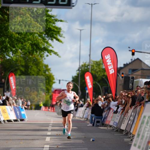 20.09.2026 - PSD Bank Halbmarathon LAZAROV Photography http://msf.ph/oto/10498174 20.09.2026 11:15:56 Ziel 3986 meine-sportfotos.de