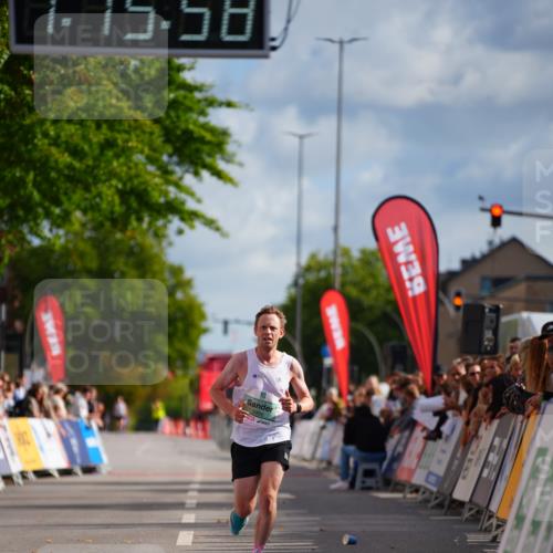 20.09.2026 - PSD Bank Halbmarathon LAZAROV Photography http://msf.ph/oto/10498185 20.09.2026 11:15:57 Ziel 3986 meine-sportfotos.de