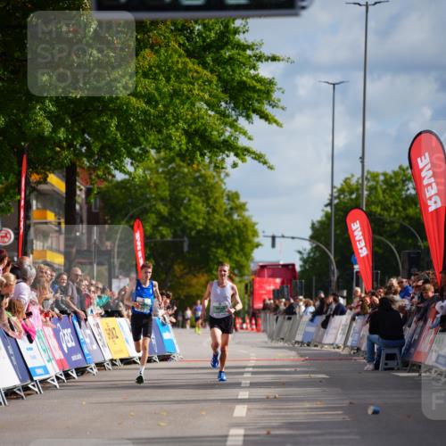 20.09.2026 - PSD Bank Halbmarathon LAZAROV Photography http://msf.ph/oto/10498230 20.09.2026 11:16:21 Ziel  meine-sportfotos.de