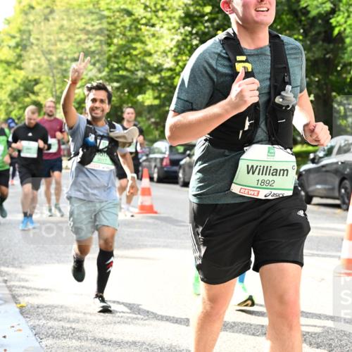 20.09.2026 - PSD Bank Halbmarathon Dr. Thomas Lammeyer http://msf.ph/oto/10498235 20.09.2026 10:49:06 Laufen 3017, 1892 meine-sportfotos.de