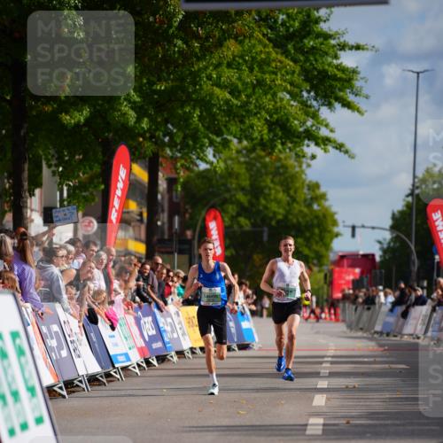 20.09.2026 - PSD Bank Halbmarathon LAZAROV Photography http://msf.ph/oto/10498246 20.09.2026 11:16:22 Ziel 3478 meine-sportfotos.de