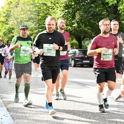 20.09.2026 - PSD Bank Halbmarathon Dr. Thomas Lammeyer http://msf.ph/oto/10498257 20.09.2026 10:49:09 Laufen 3726, 2359, 2142, 195, 2228 meine-sportfotos.de
