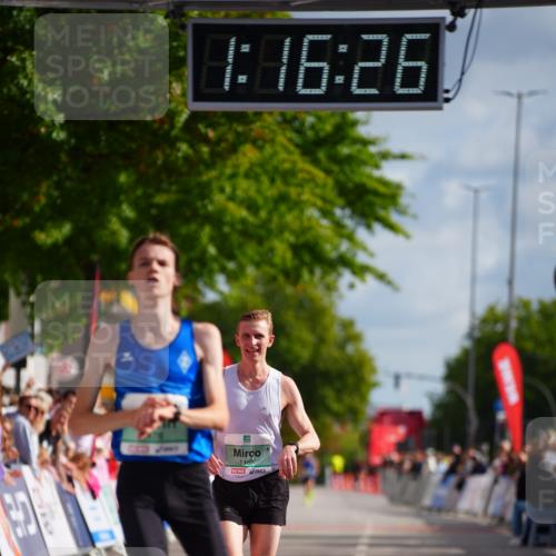 20.09.2026 - PSD Bank Halbmarathon LAZAROV Photography http://msf.ph/oto/10498274 20.09.2026 11:16:26 Ziel 1164, 3478 meine-sportfotos.de