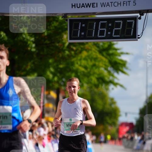 20.09.2026 - PSD Bank Halbmarathon LAZAROV Photography http://msf.ph/oto/10498280 20.09.2026 11:16:27 Ziel 1164, 3478 meine-sportfotos.de