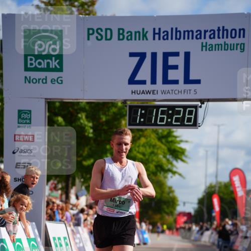 20.09.2026 - PSD Bank Halbmarathon LAZAROV Photography http://msf.ph/oto/10498286 20.09.2026 11:16:28 Ziel 1164, 3478 meine-sportfotos.de
