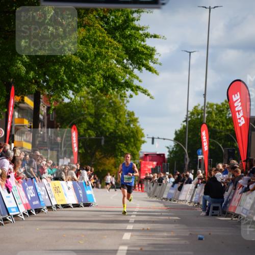 20.09.2026 - PSD Bank Halbmarathon LAZAROV Photography http://msf.ph/oto/10498291 20.09.2026 11:16:38 Ziel  meine-sportfotos.de