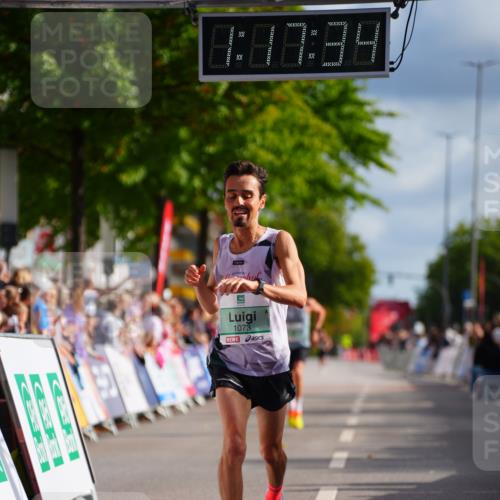20.09.2026 - PSD Bank Halbmarathon LAZAROV Photography http://msf.ph/oto/10498362 20.09.2026 11:17:34 Ziel 1073, 4546 meine-sportfotos.de