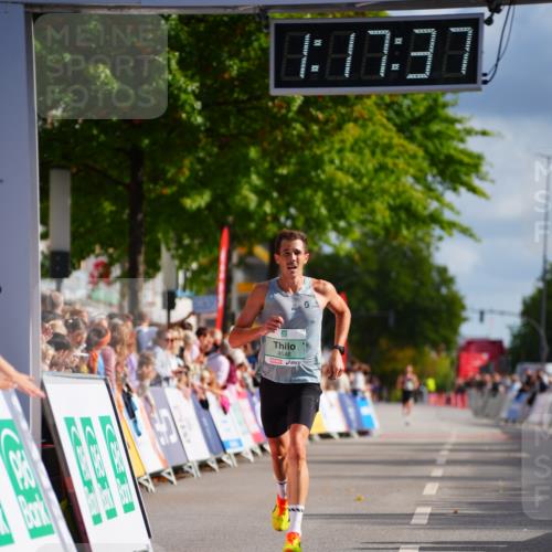 20.09.2026 - PSD Bank Halbmarathon LAZAROV Photography http://msf.ph/oto/10498365 20.09.2026 11:17:37 Ziel 1073, 4546 meine-sportfotos.de