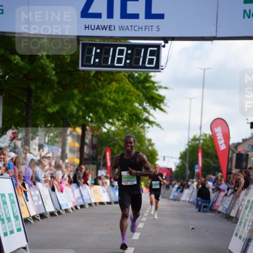 20.09.2026 - PSD Bank Halbmarathon LAZAROV Photography http://msf.ph/oto/10498397 20.09.2026 11:18:16 Ziel 1204, 1765 meine-sportfotos.de