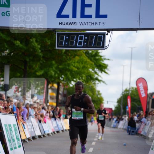 20.09.2026 - PSD Bank Halbmarathon LAZAROV Photography http://msf.ph/oto/10498398 20.09.2026 11:18:17 Ziel 1204, 1765, 2951 meine-sportfotos.de